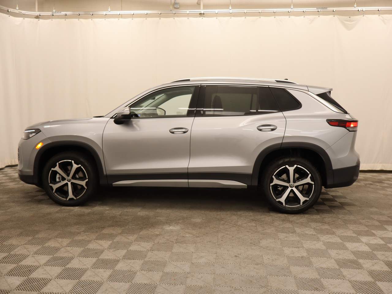 2026 Volkswagen Tiguan SE 4Motion