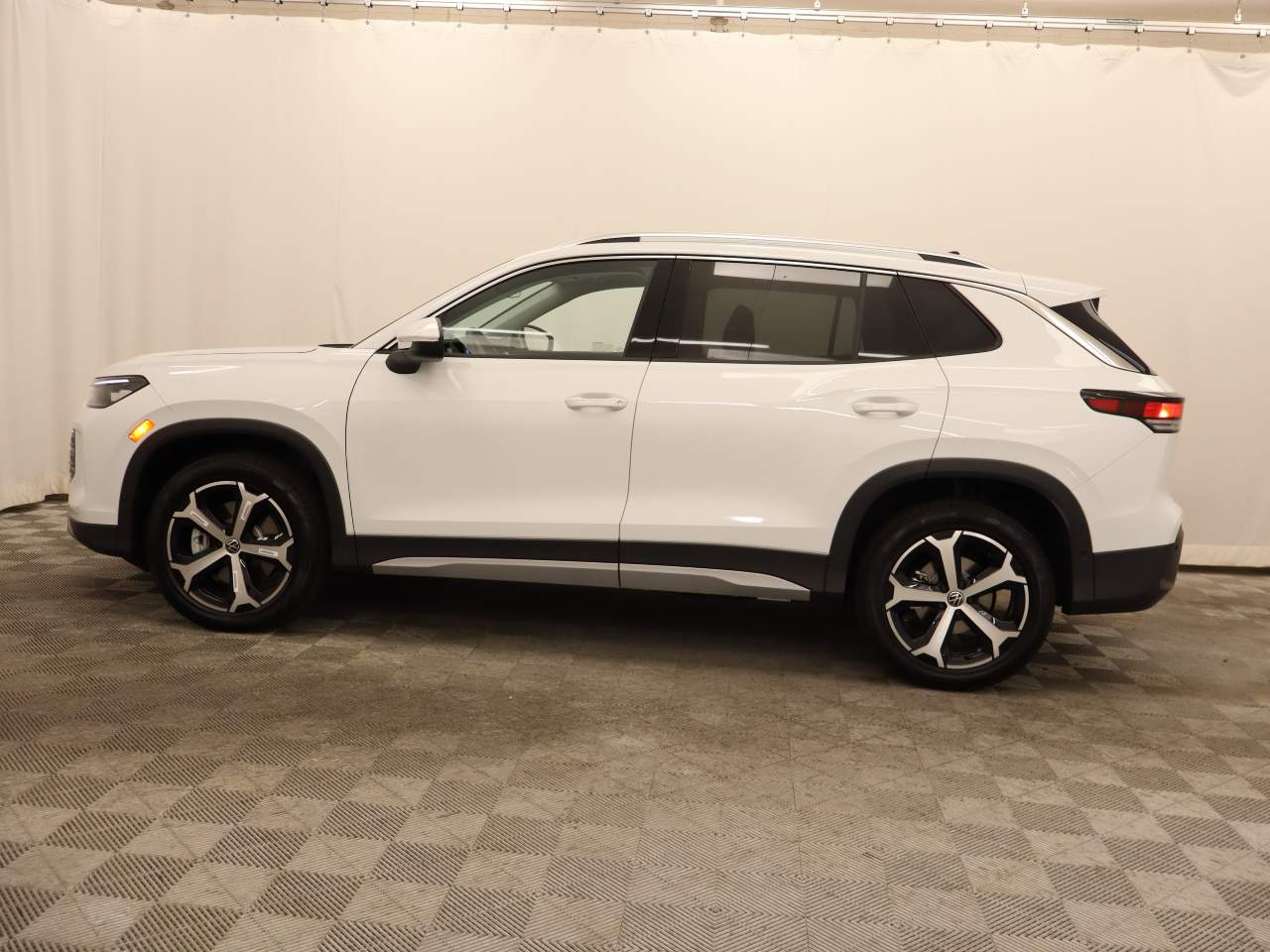 2026 Volkswagen Tiguan SE 4Motion