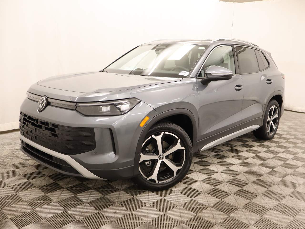 2025 Volkswagen Tiguan SE