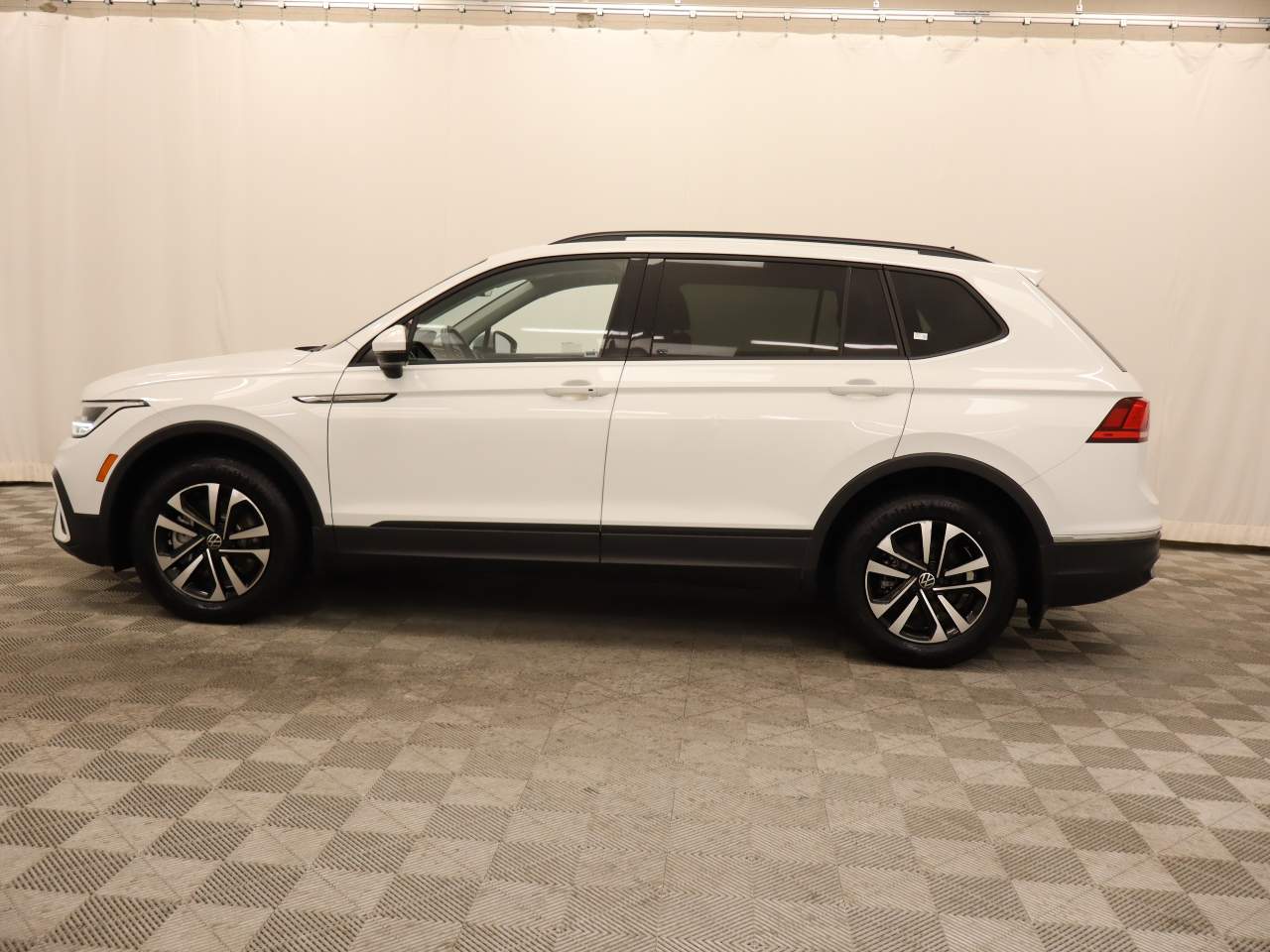 2023 Volkswagen Tiguan S