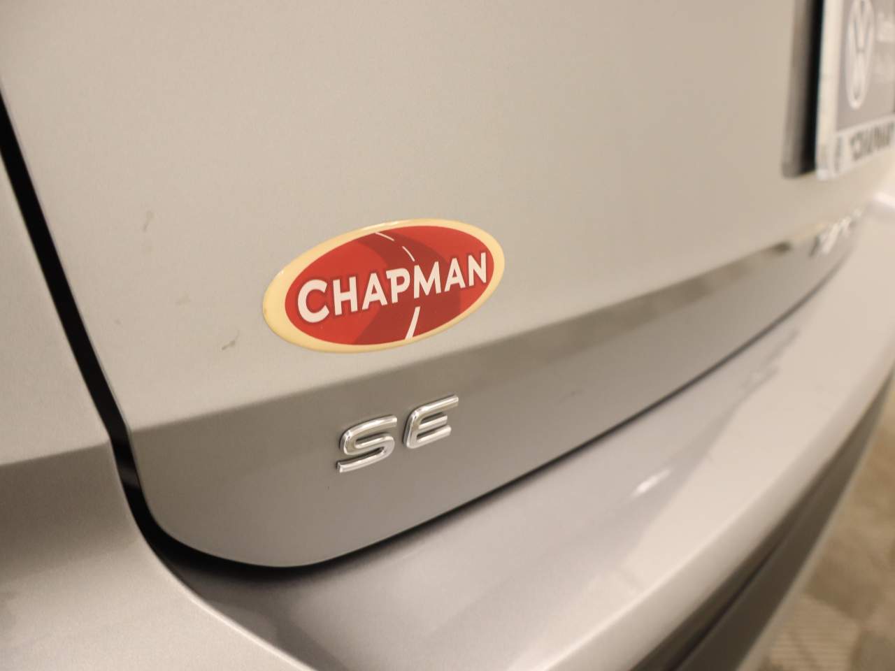 2024 Volkswagen Taos SE photo 2