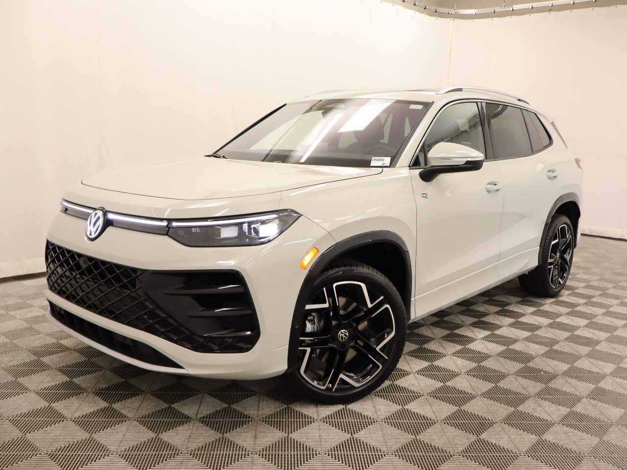 2026 Volkswagen Tiguan SEL R-Line Turbo 4Motion