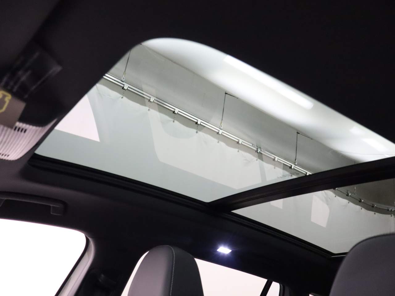 2026 Volkswagen Tiguan SEL R-Line Turbo 4Motion