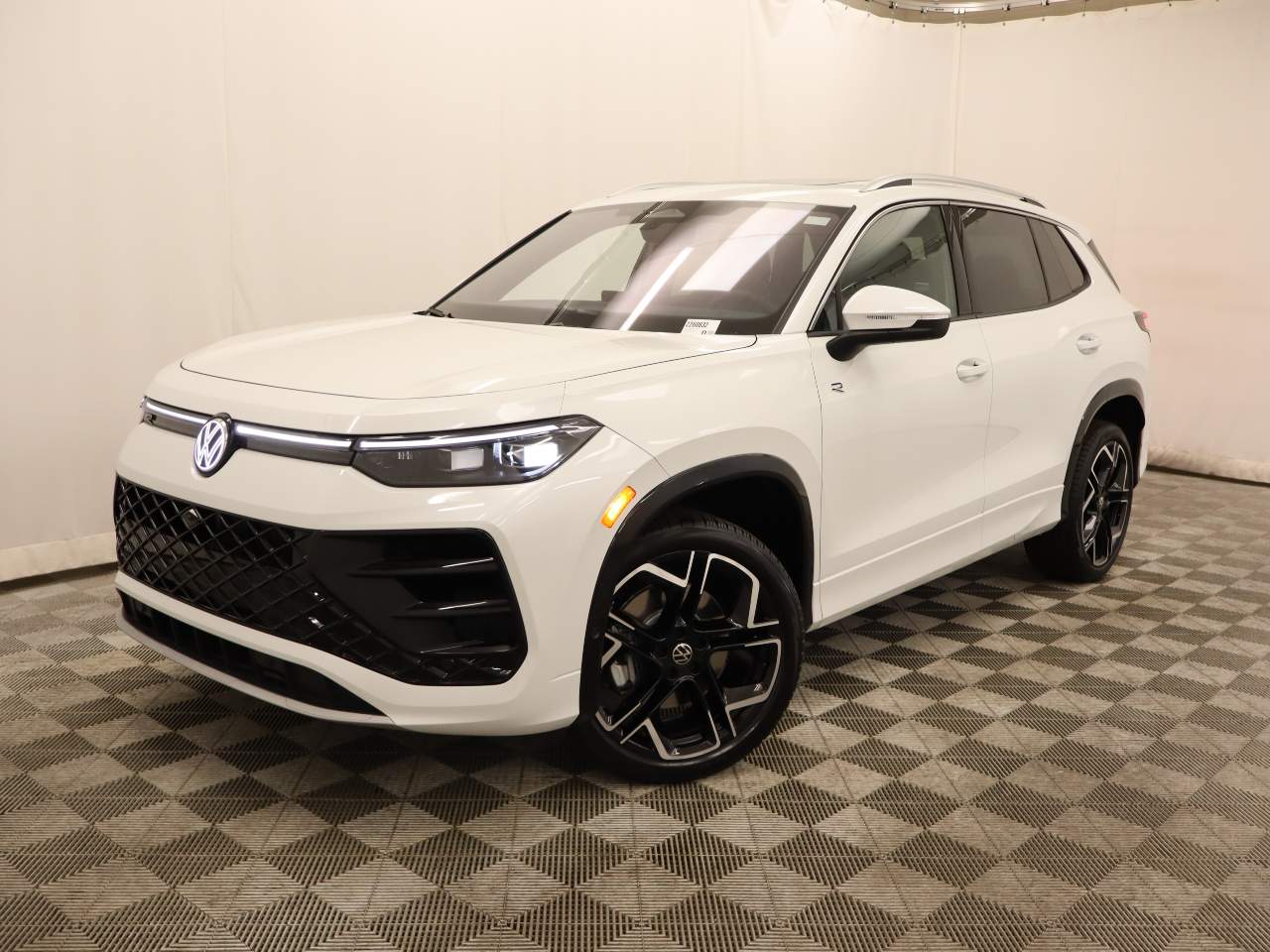 2026 Volkswagen Tiguan SEL R-Line Turbo 4Motion