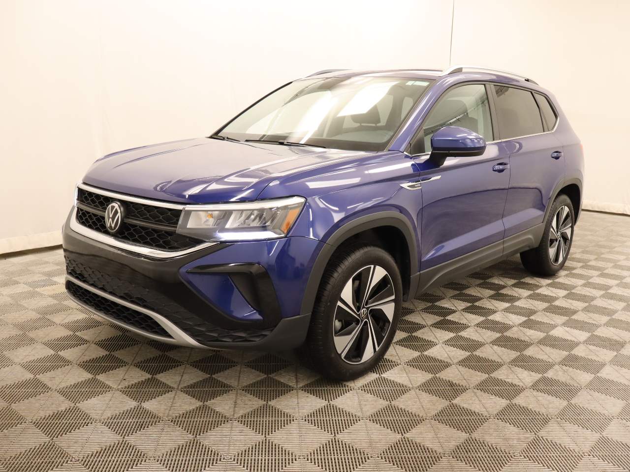 2024 Volkswagen Taos SE 4Motion