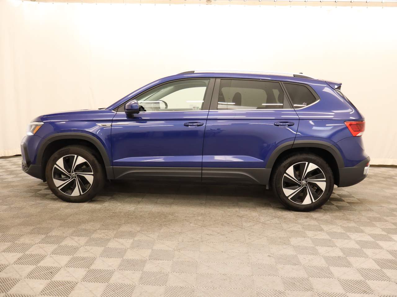 2024 Volkswagen Taos SE 4Motion