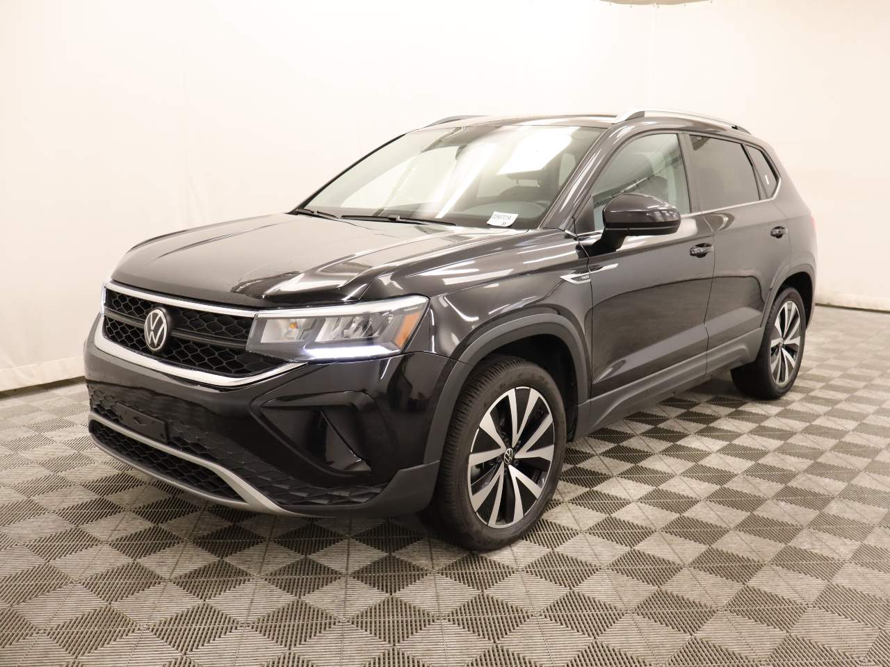 2022 Volkswagen Taos SE 4Motion