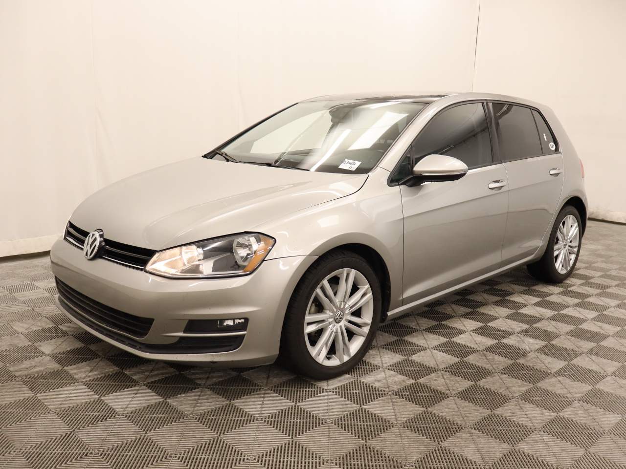 2015 Volkswagen Golf TDI SE