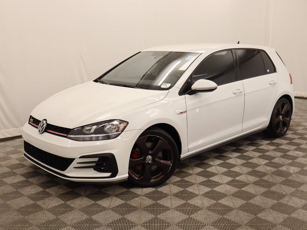 2018 Volkswagen Golf GTI S