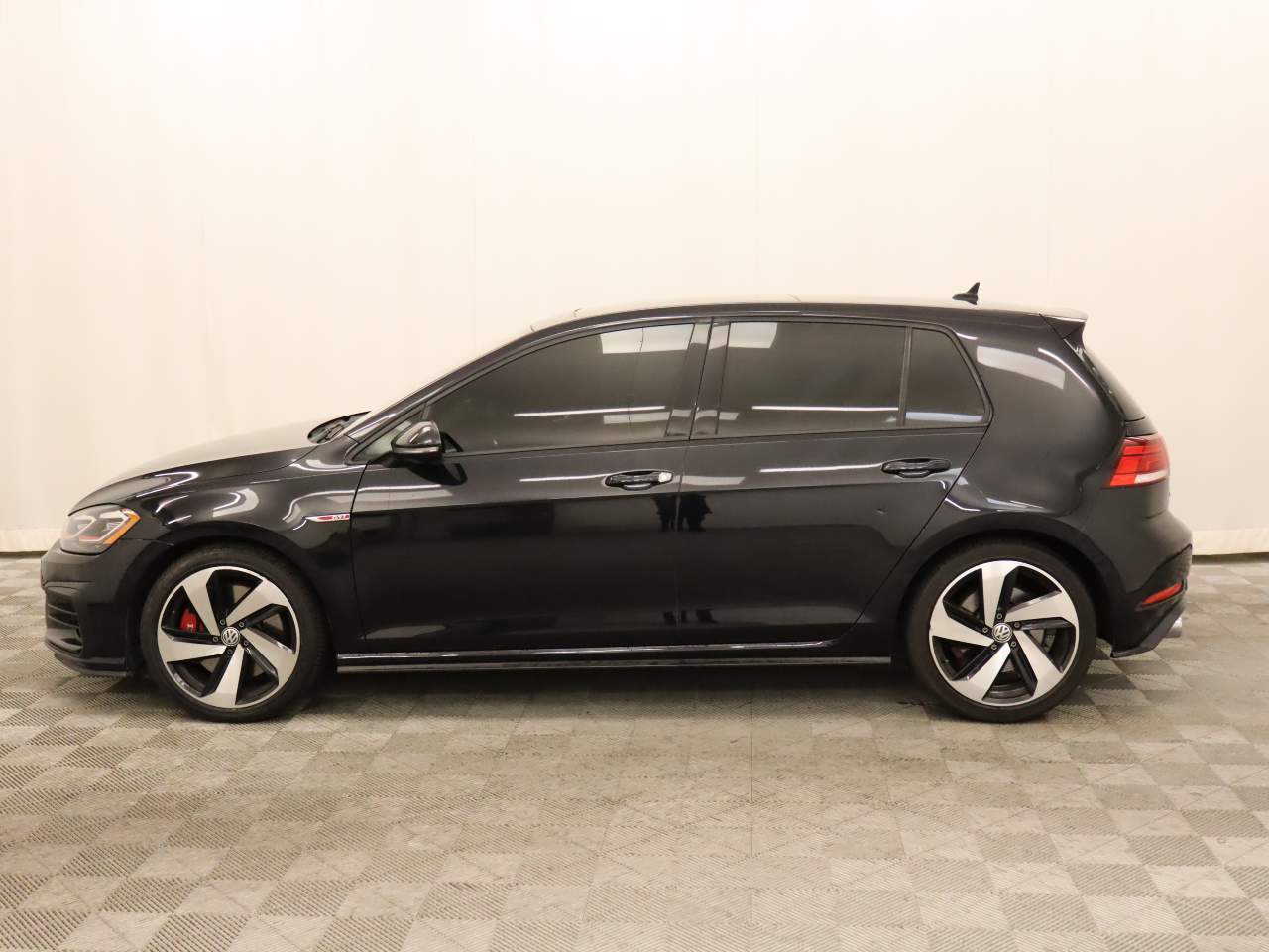 2018 Volkswagen Golf GTI SE
