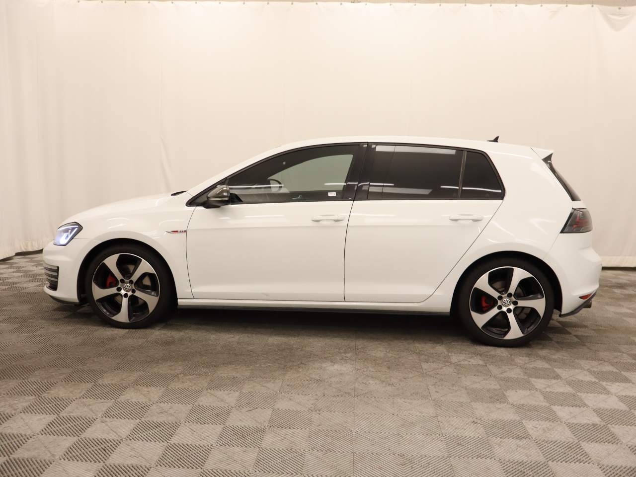 2016 Volkswagen Golf GTI S