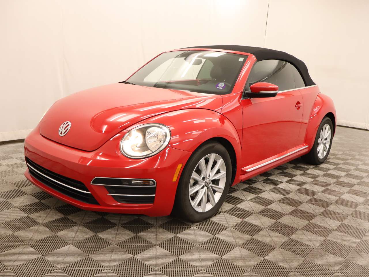 2019 Volkswagen Beetle Convertible 2.0T Final Edition SE