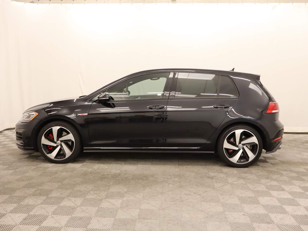 2020 Volkswagen Golf GTI SE