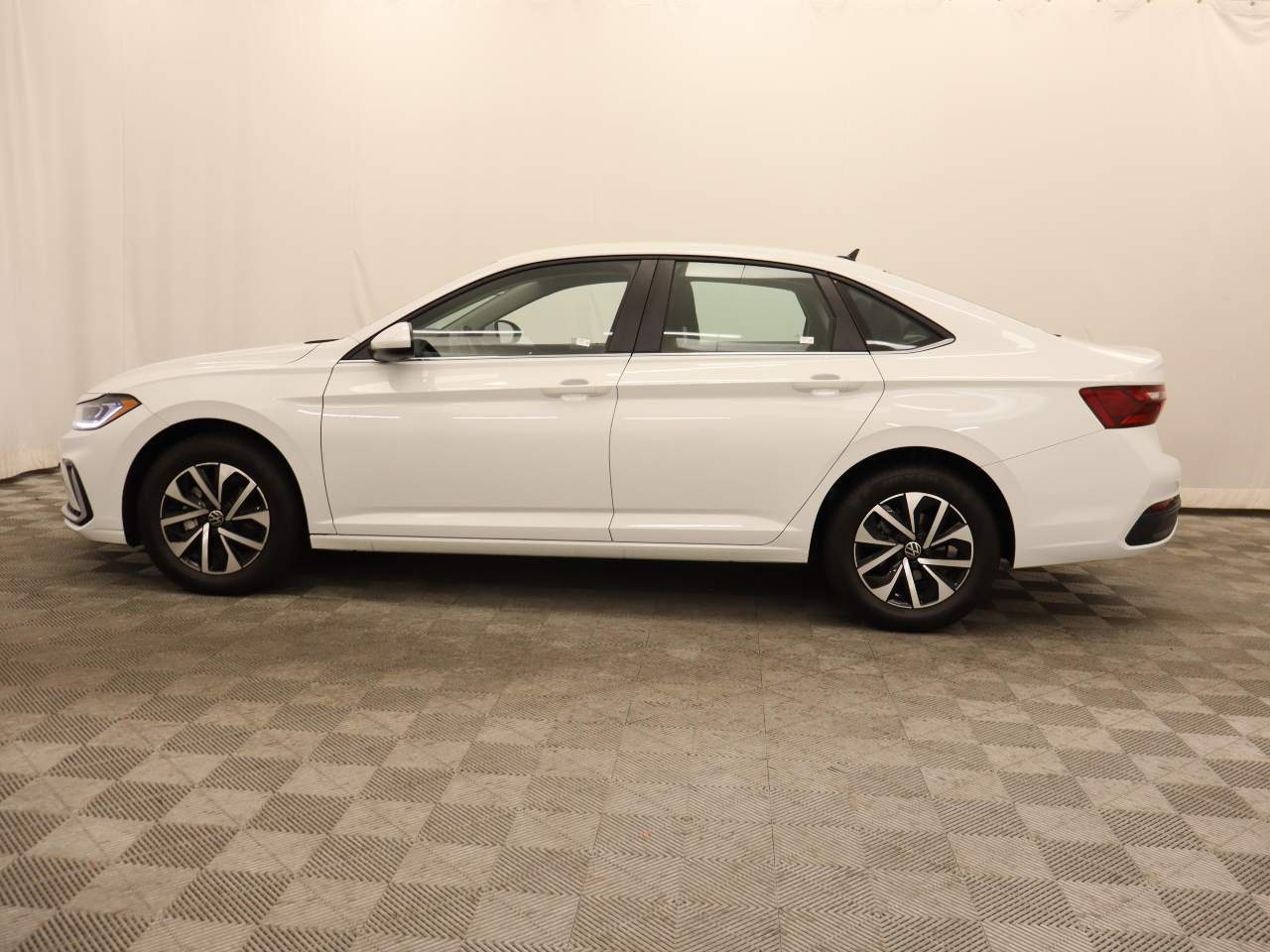 2025 Volkswagen Jetta S