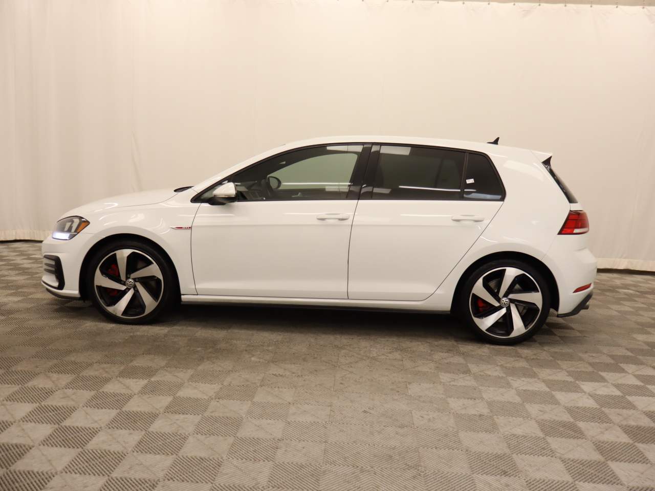 2020 Volkswagen Golf GTI S