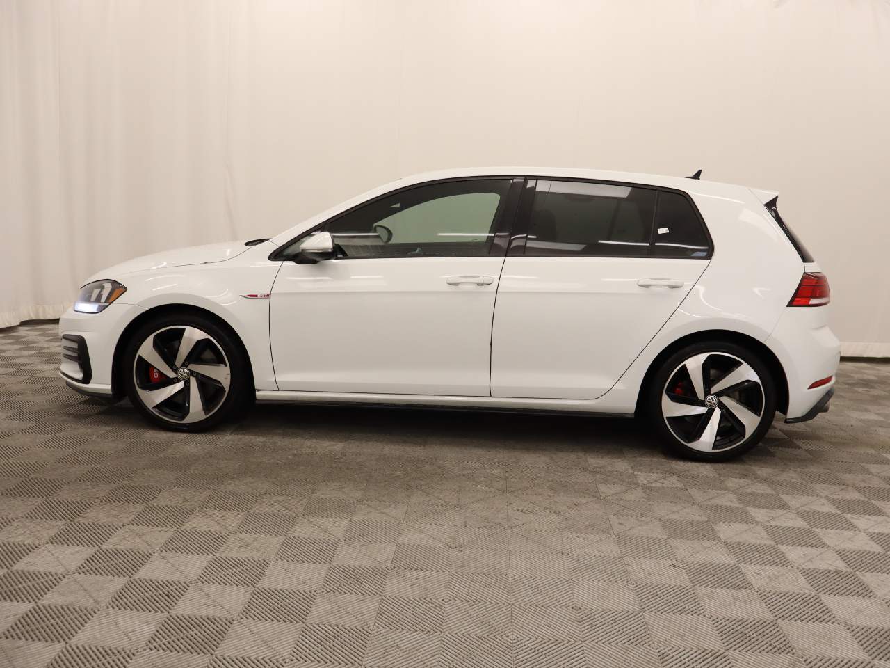 2020 Volkswagen Golf GTI S photo 3