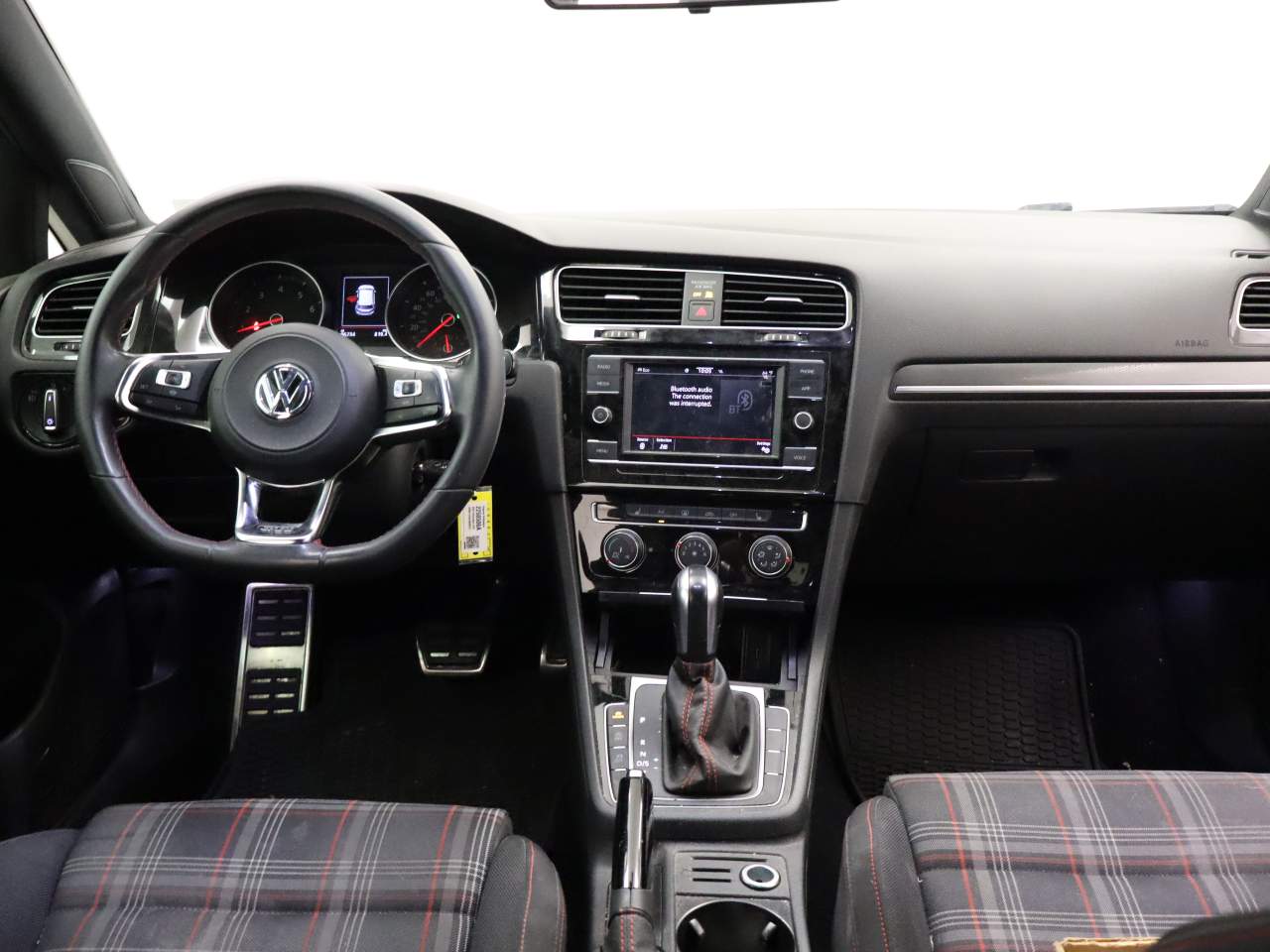 2020 Volkswagen Golf GTI S photo 2