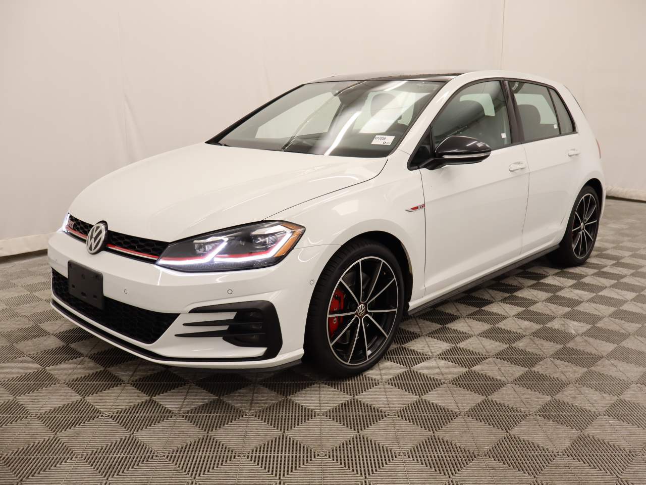 2021 Volkswagen Golf GTI SE