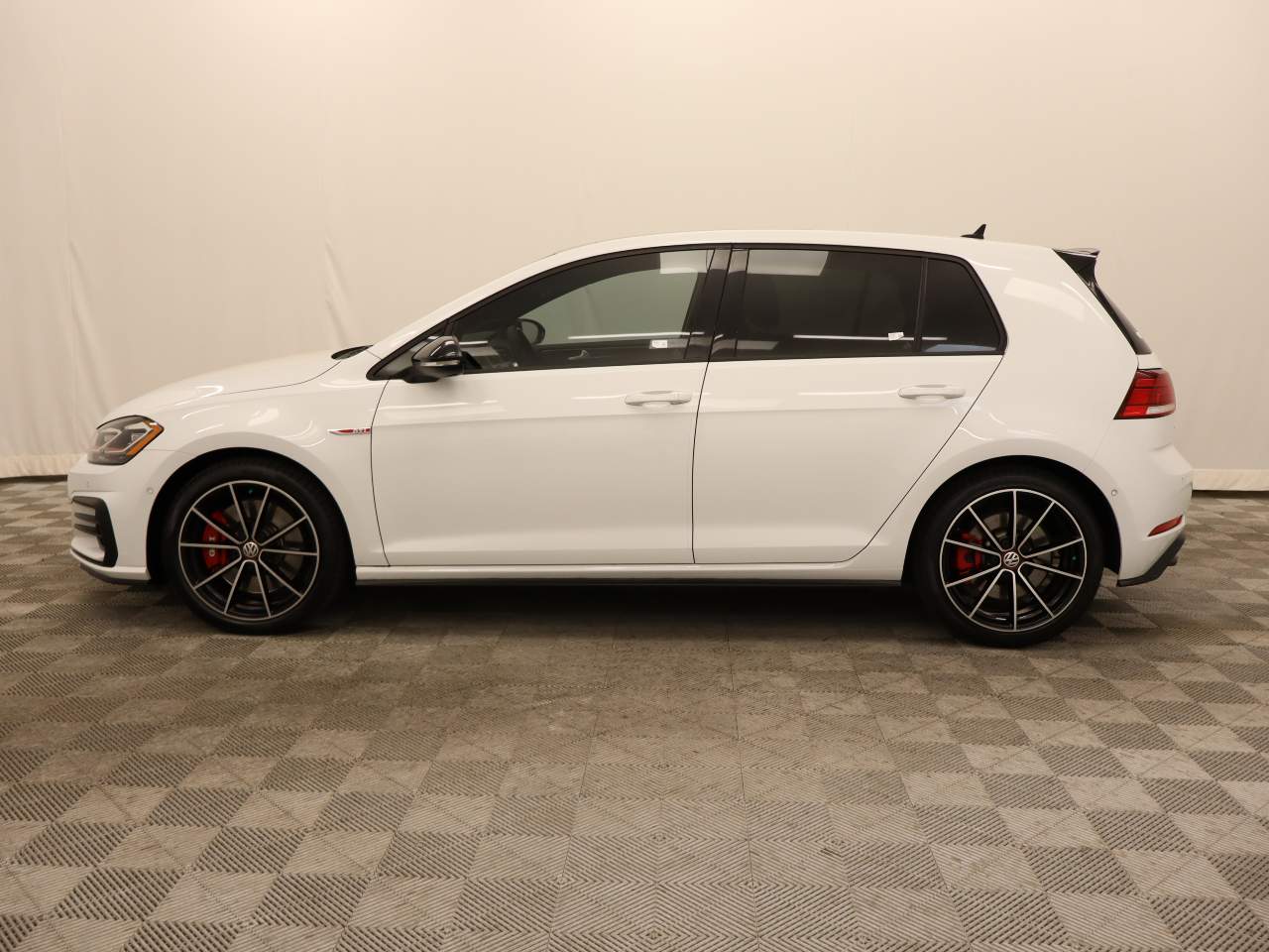 2021 Volkswagen Golf GTI SE