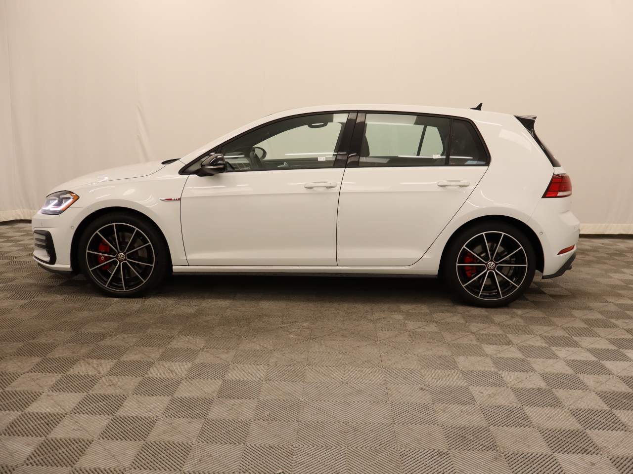 2021 Volkswagen Golf GTI SE