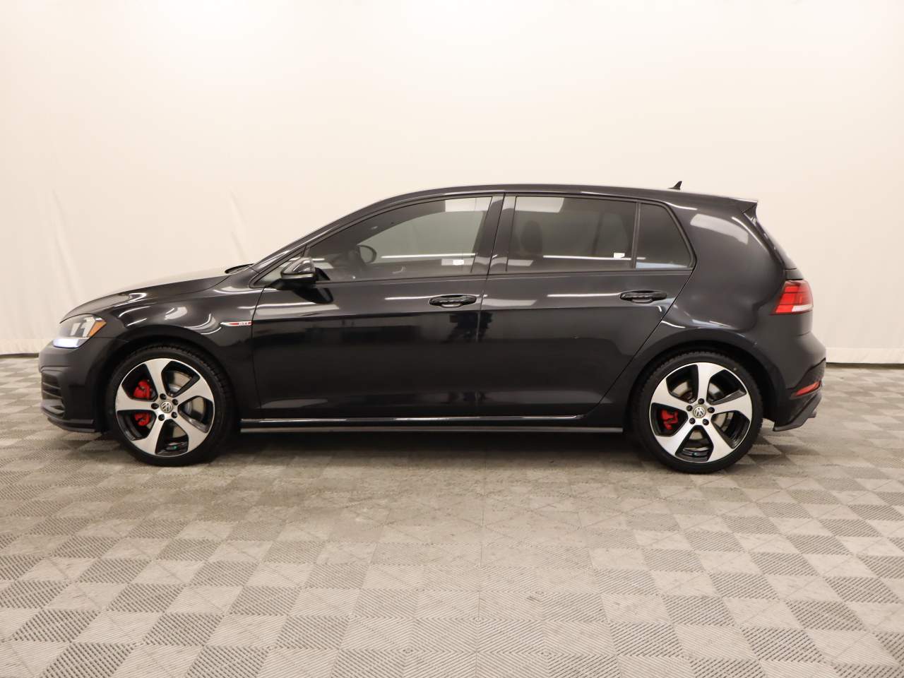 2019 Volkswagen Golf GTI S