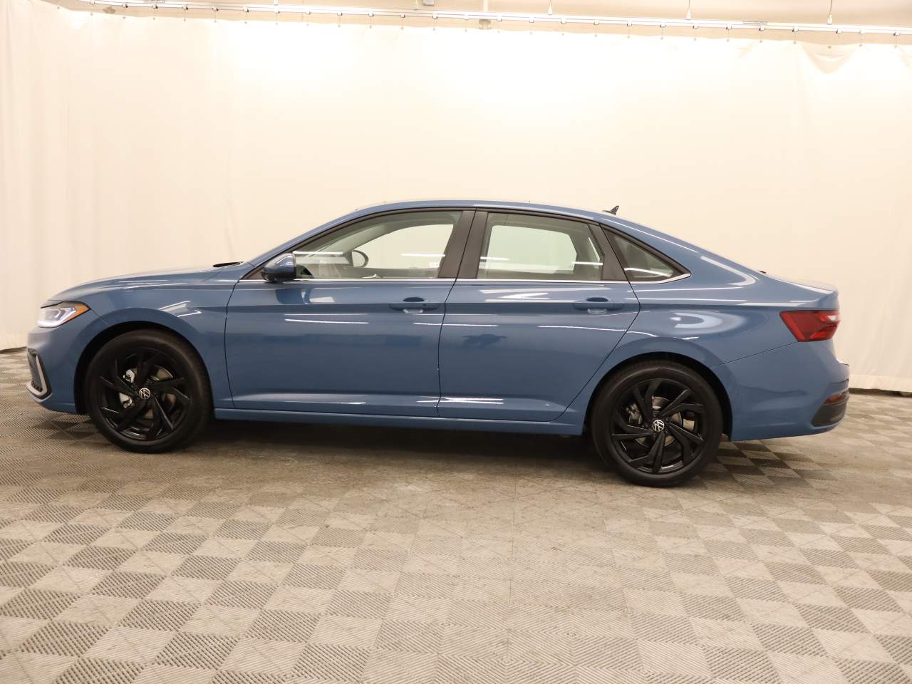 2027 Volkswagen Jetta Sedan SE