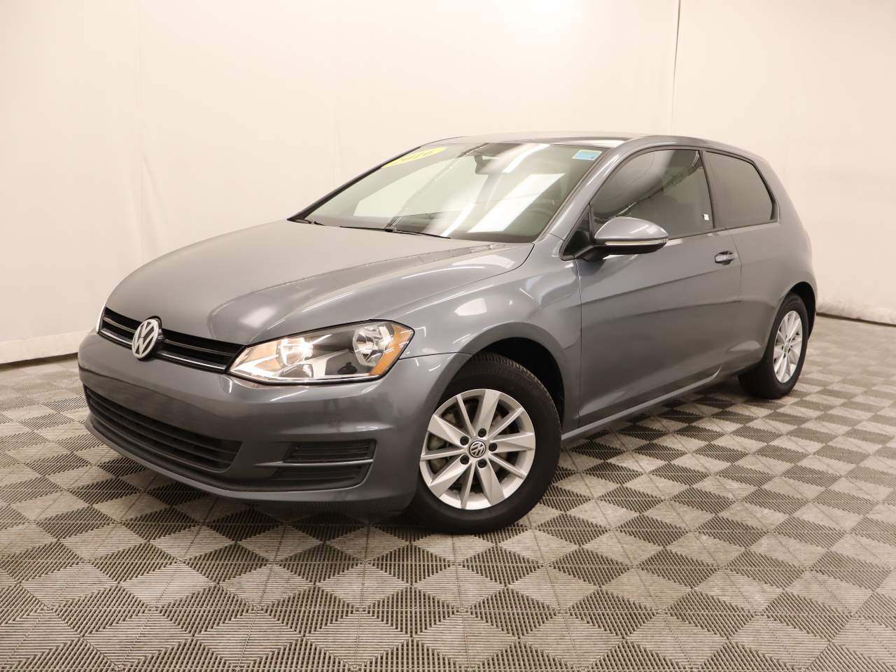 2016 Volkswagen Golf TSI S