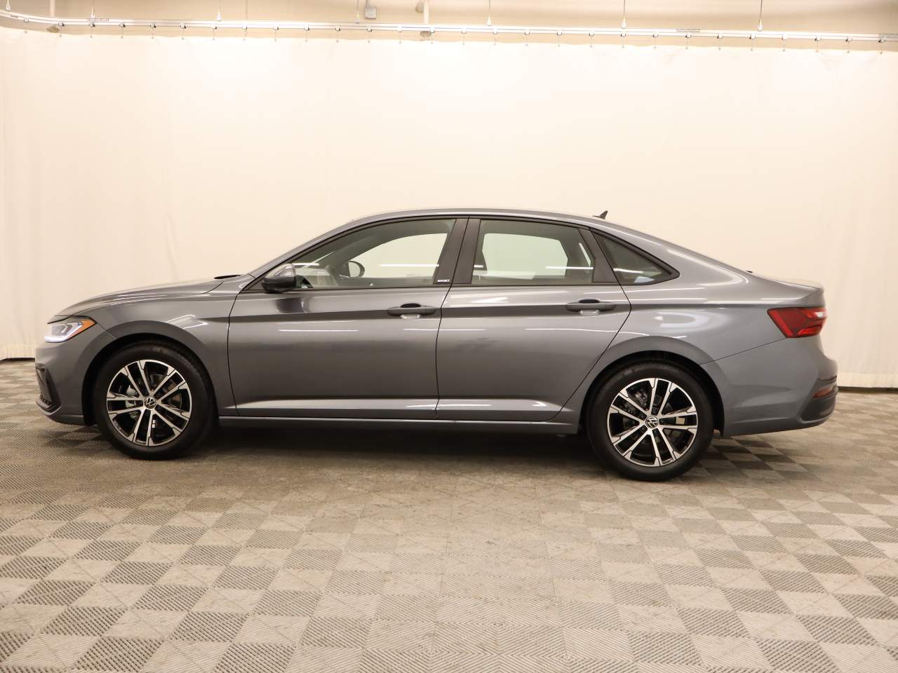2026 Volkswagen Jetta Sport photo 3