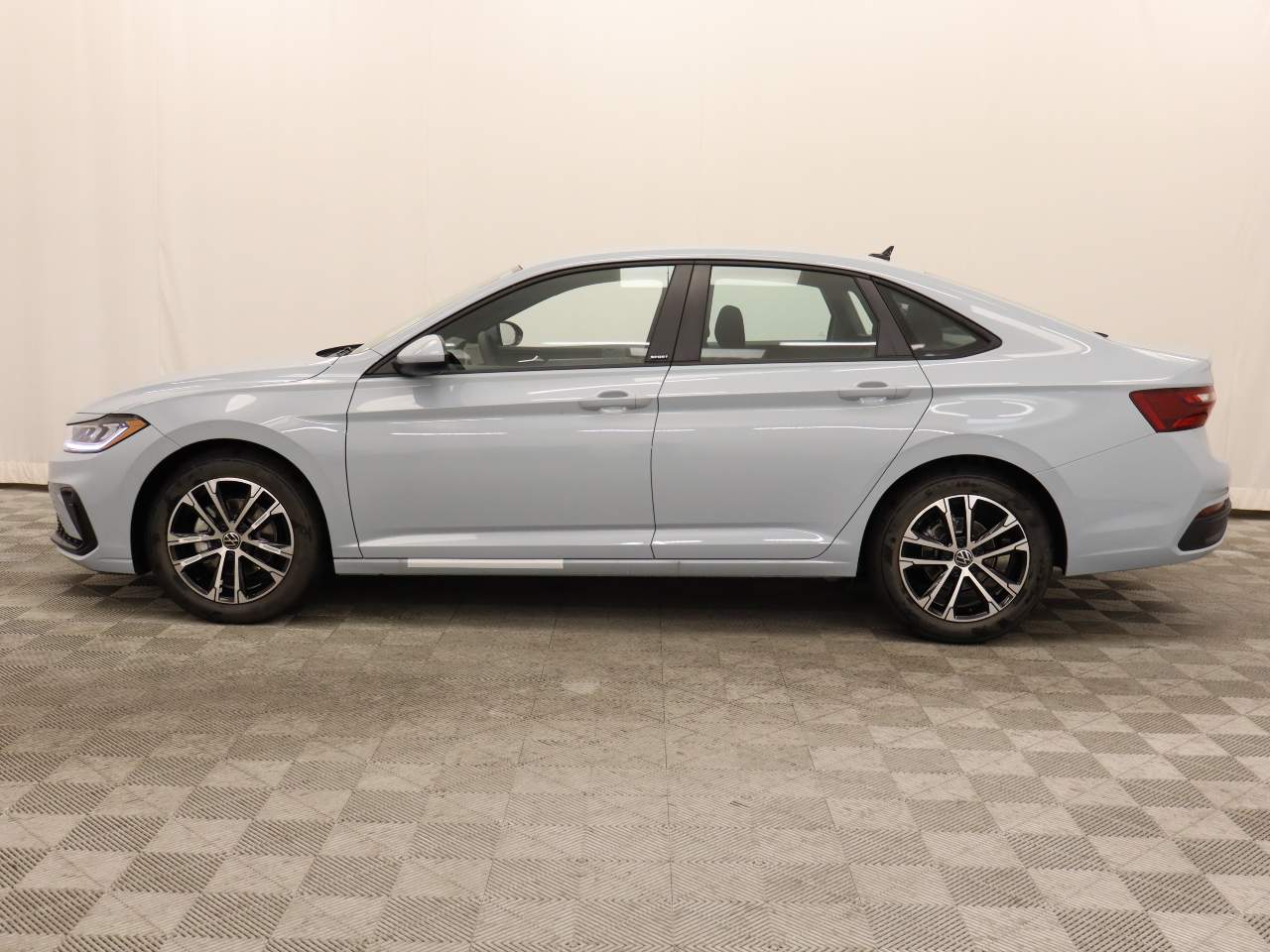 2026 Volkswagen Jetta Sport photo 2