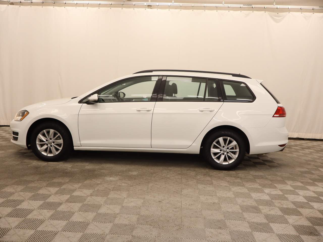2017 Volkswagen Golf SportWagen TSI S