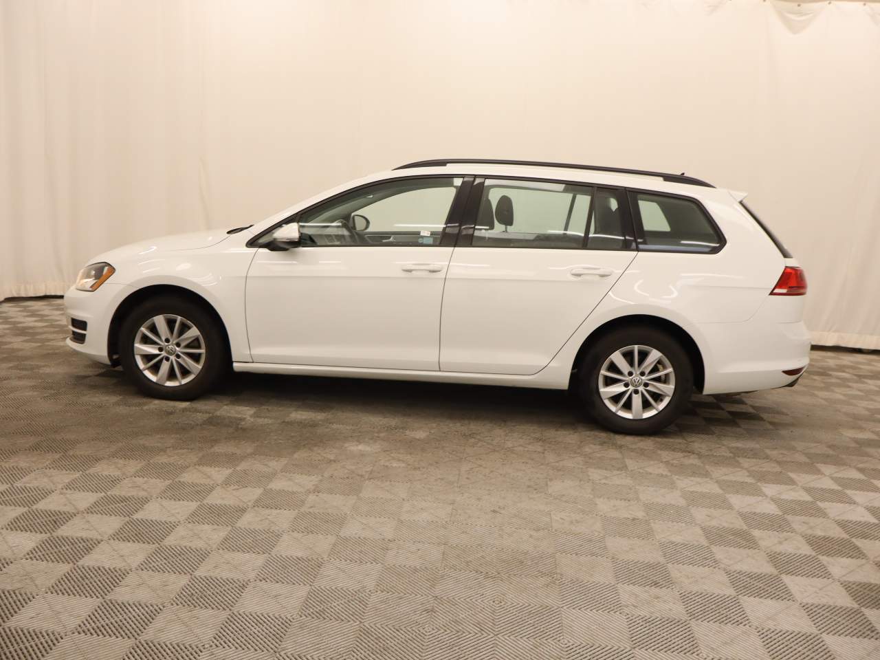 2017 Volkswagen Golf SportWagen TSI S