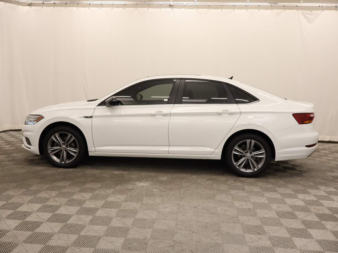 2019 Volkswagen Jetta R-Line