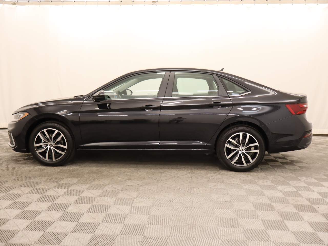 2025 Volkswagen Jetta Sedan SE