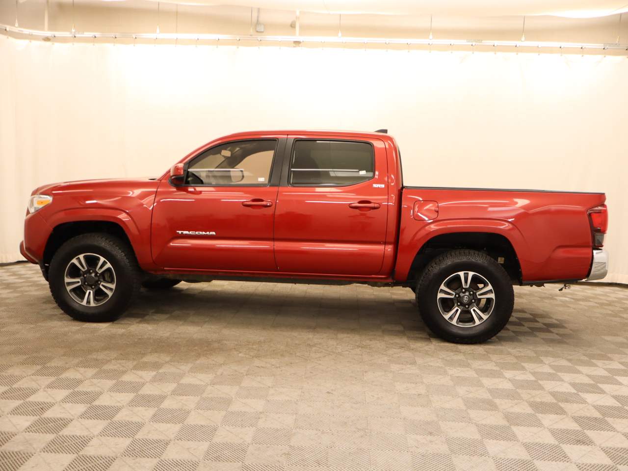 2019 Toyota Tacoma SR5 Crew Cab