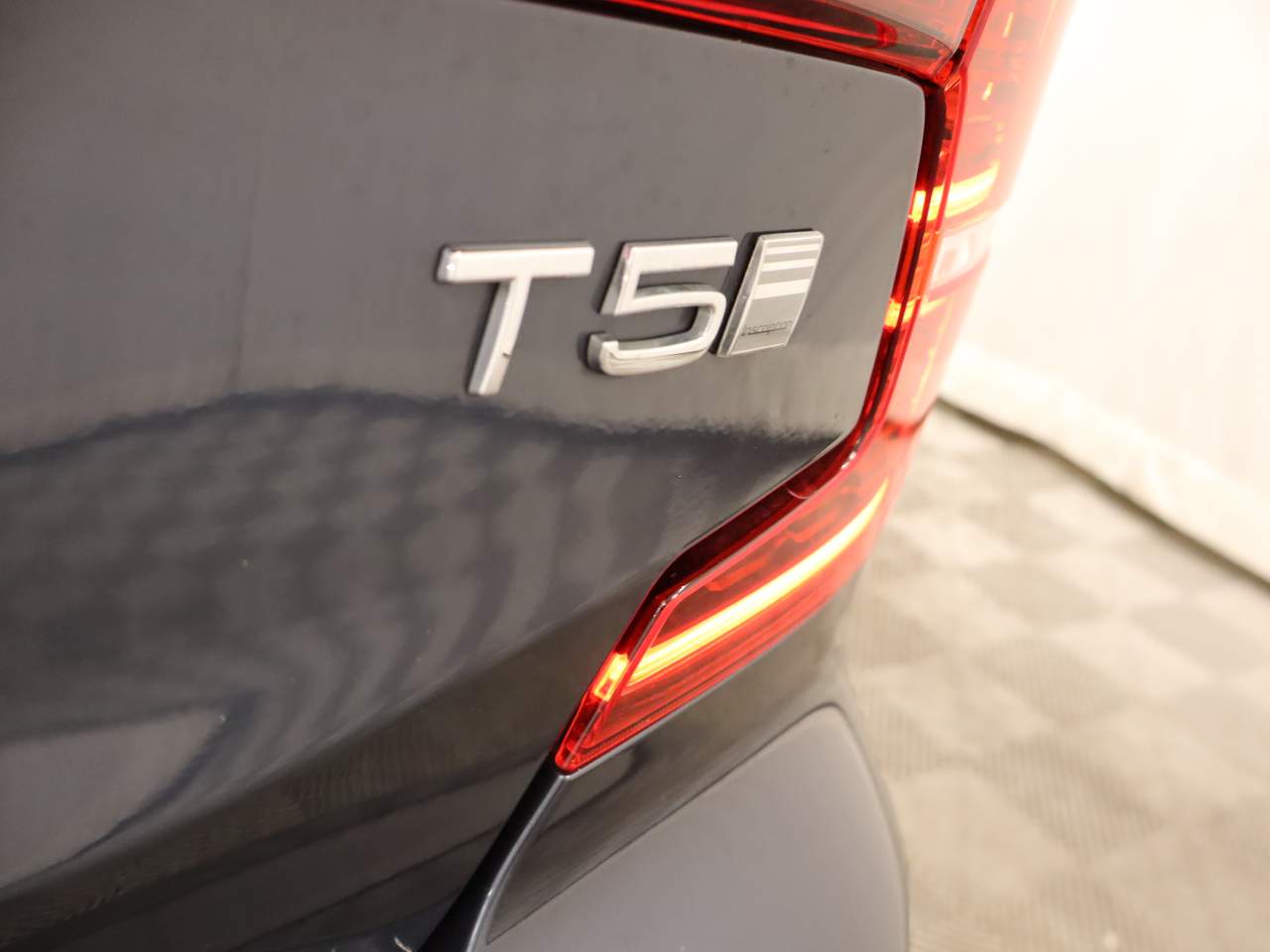 2020 Volvo S60 T5 Inscription photo 2