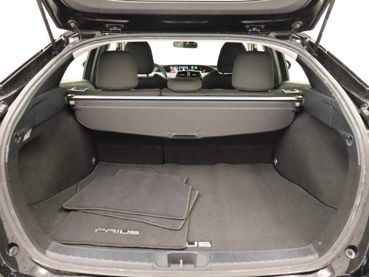 2019 Toyota Prius L Eco
