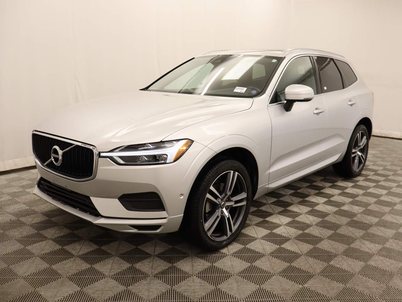 2019 Volvo XC60 T5 Momentum
