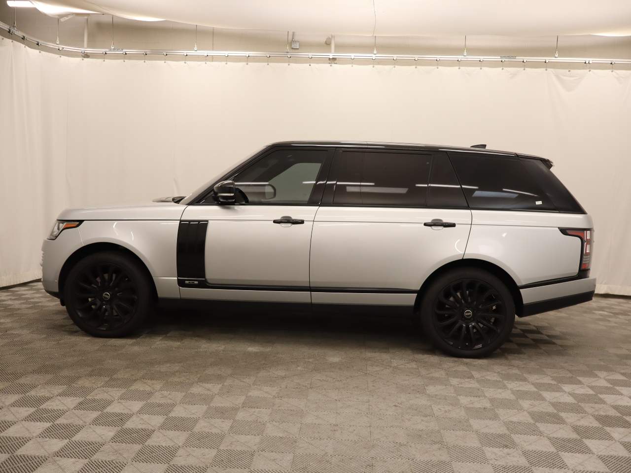 2017 Land Rover Range Rover Supercharged LWB