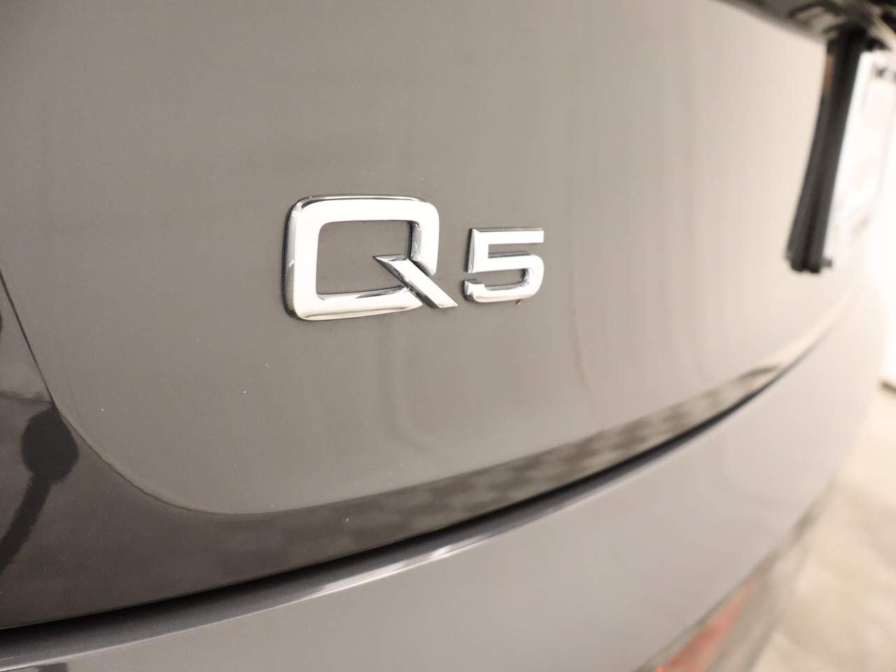 2023 Audi Q5 quattro Premium 40 TFSI