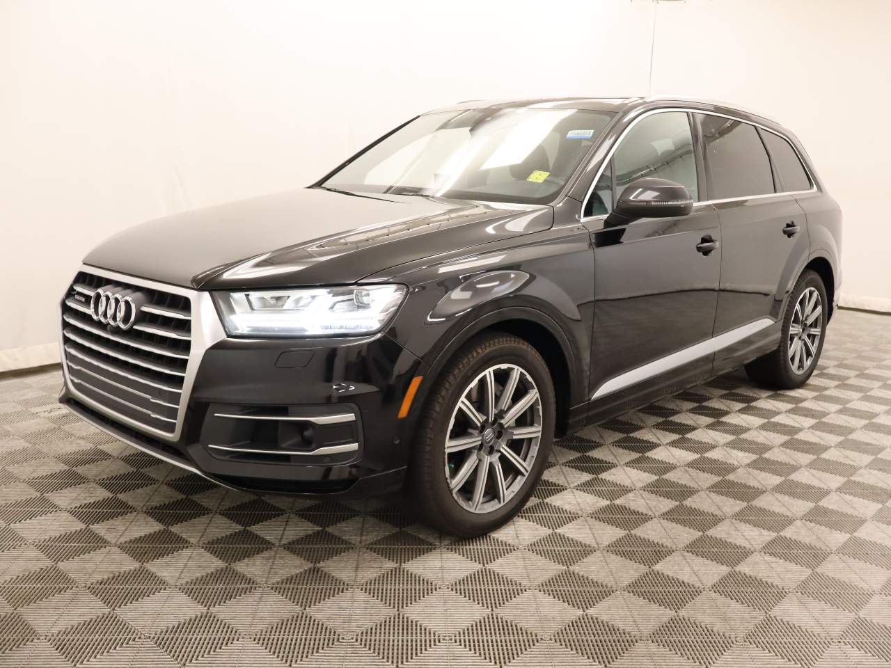 2019 Audi Q7 quattro SE Premium Plus 55 TFSI