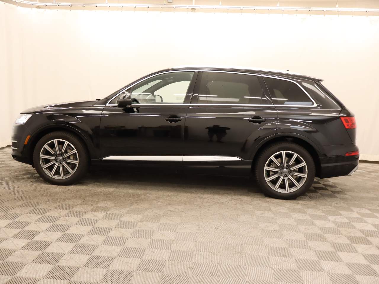 2019 Audi Q7 quattro SE Premium Plus 55 TFSI