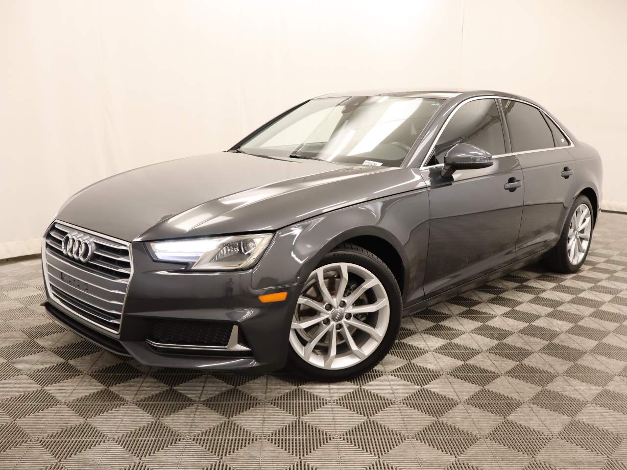 2019 Audi A4 Premium 40 TFSI