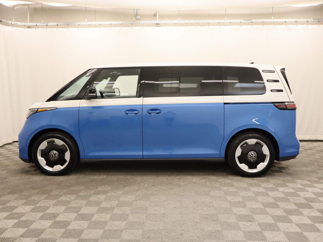 2025 Volkswagen ID. Buzz Pro S 4dr Mini-Van