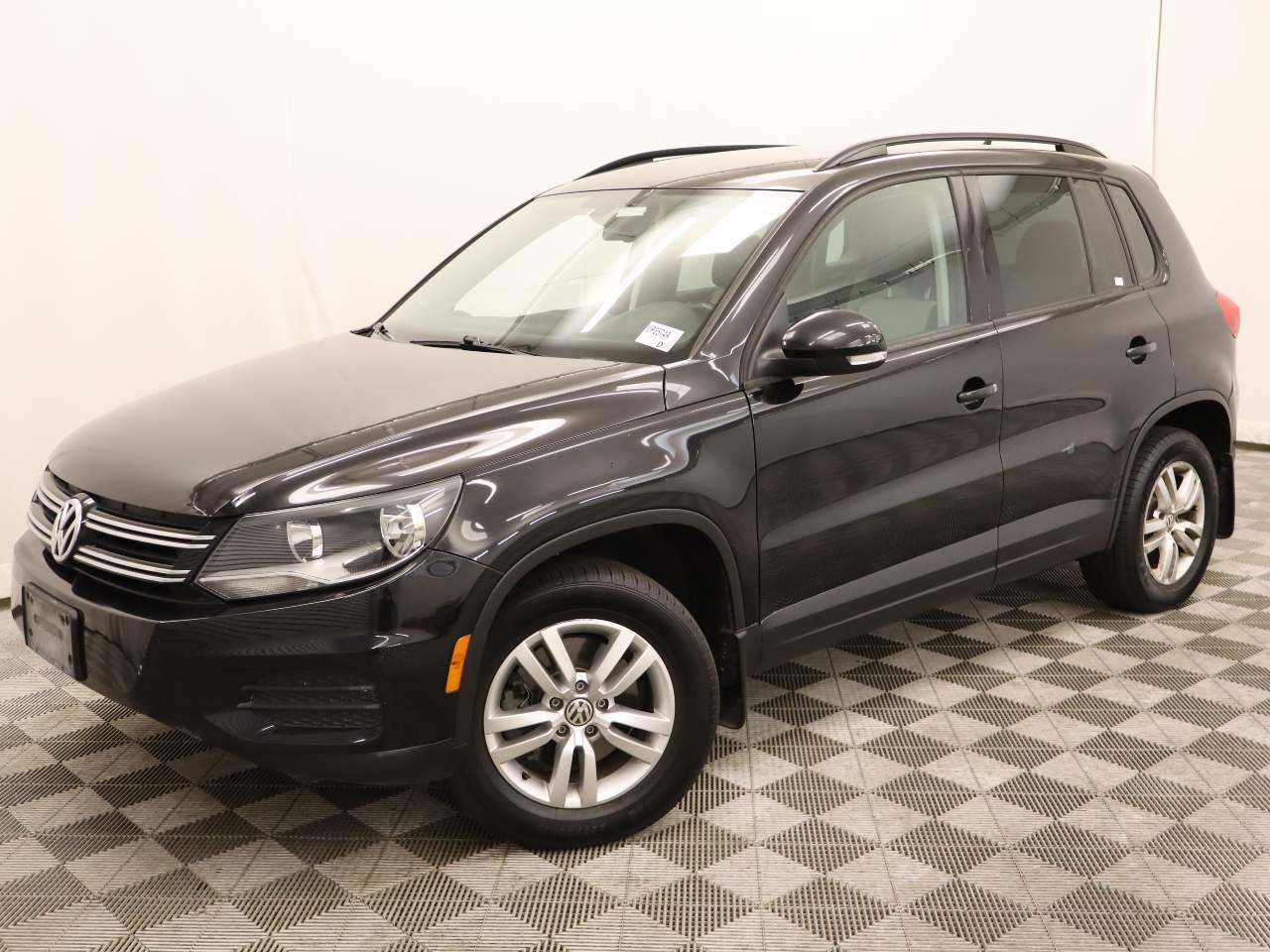 2017 Volkswagen Tiguan 2.0T S 4Motion