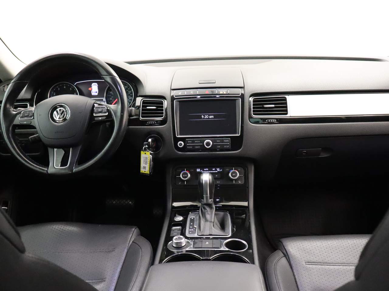 2017 Volkswagen Touareg V6 Sport
