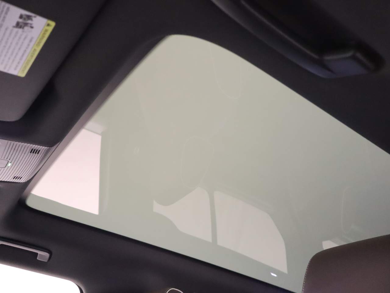 2025 Volkswagen ID. Buzz Pro S Plus 4dr Mini-Van