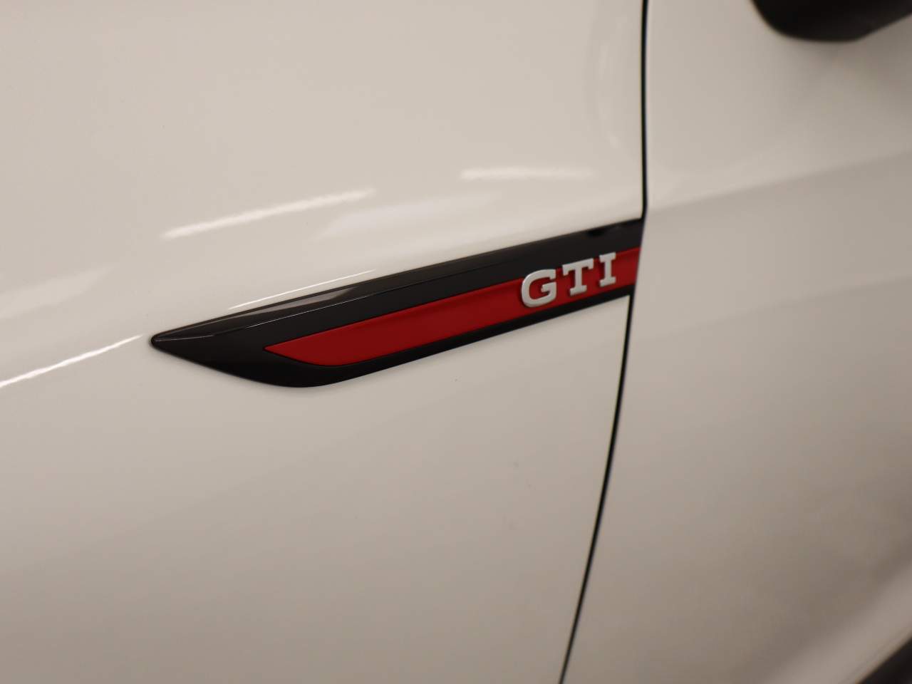 2024 Volkswagen Golf GTI 380 SE