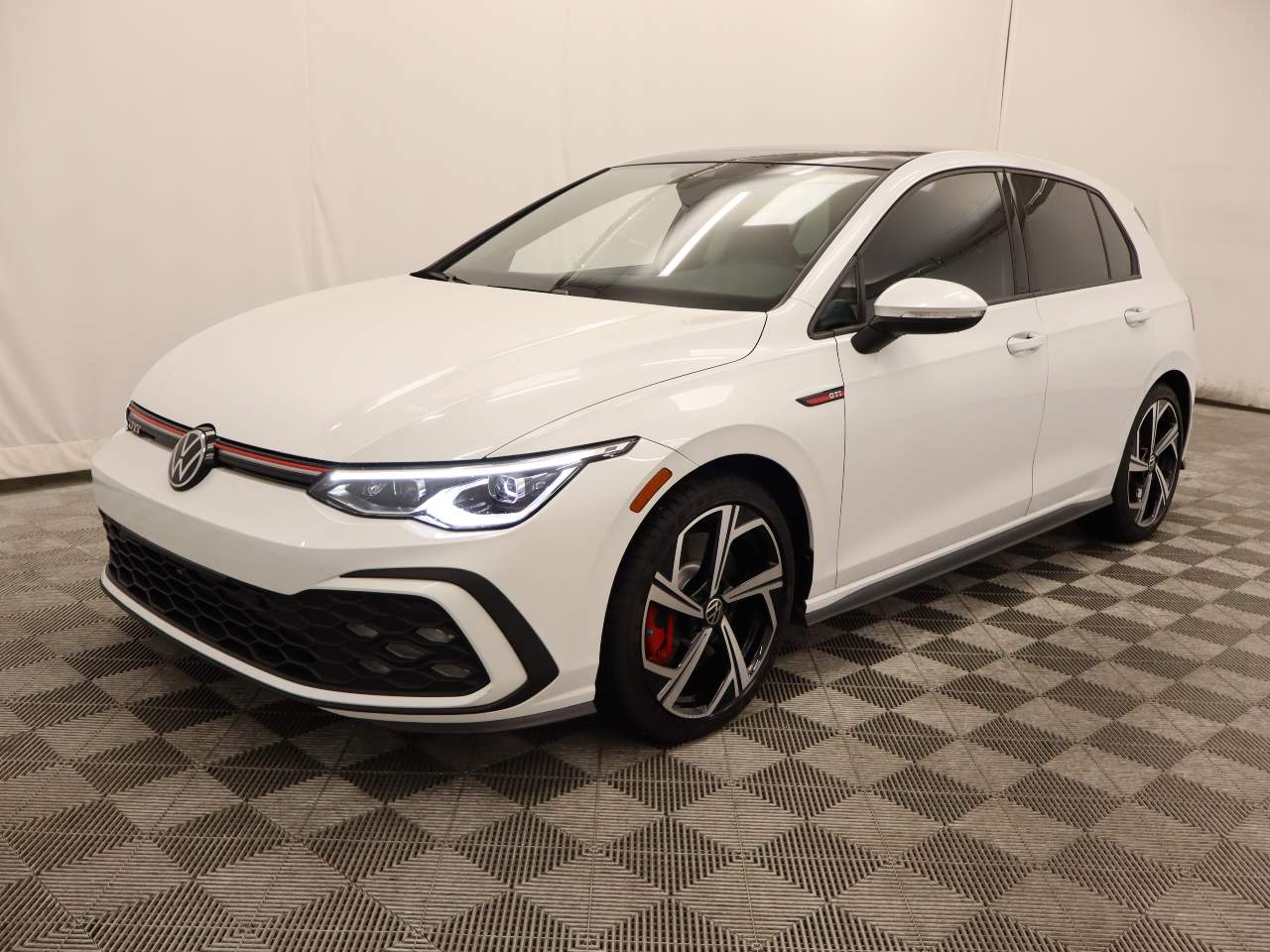 2024 Volkswagen Golf GTI SE