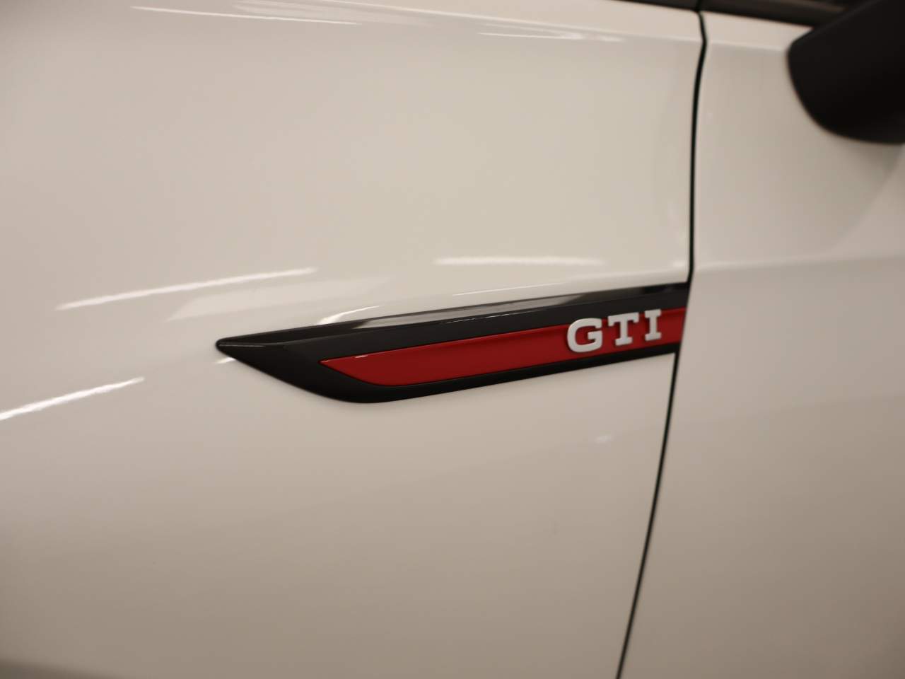 2024 Volkswagen Golf GTI SE