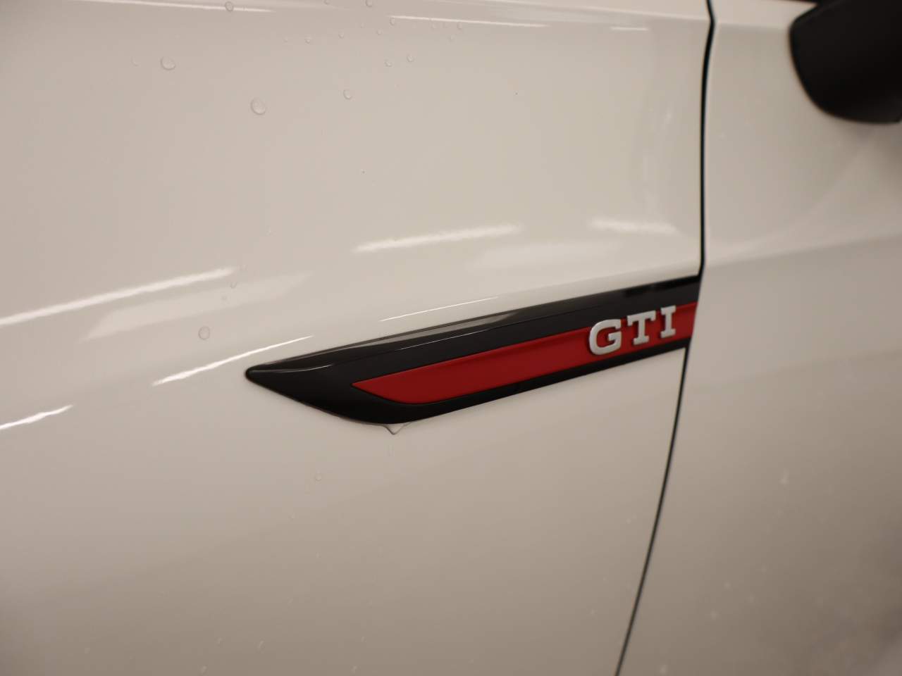 2024 Volkswagen Golf GTI SE